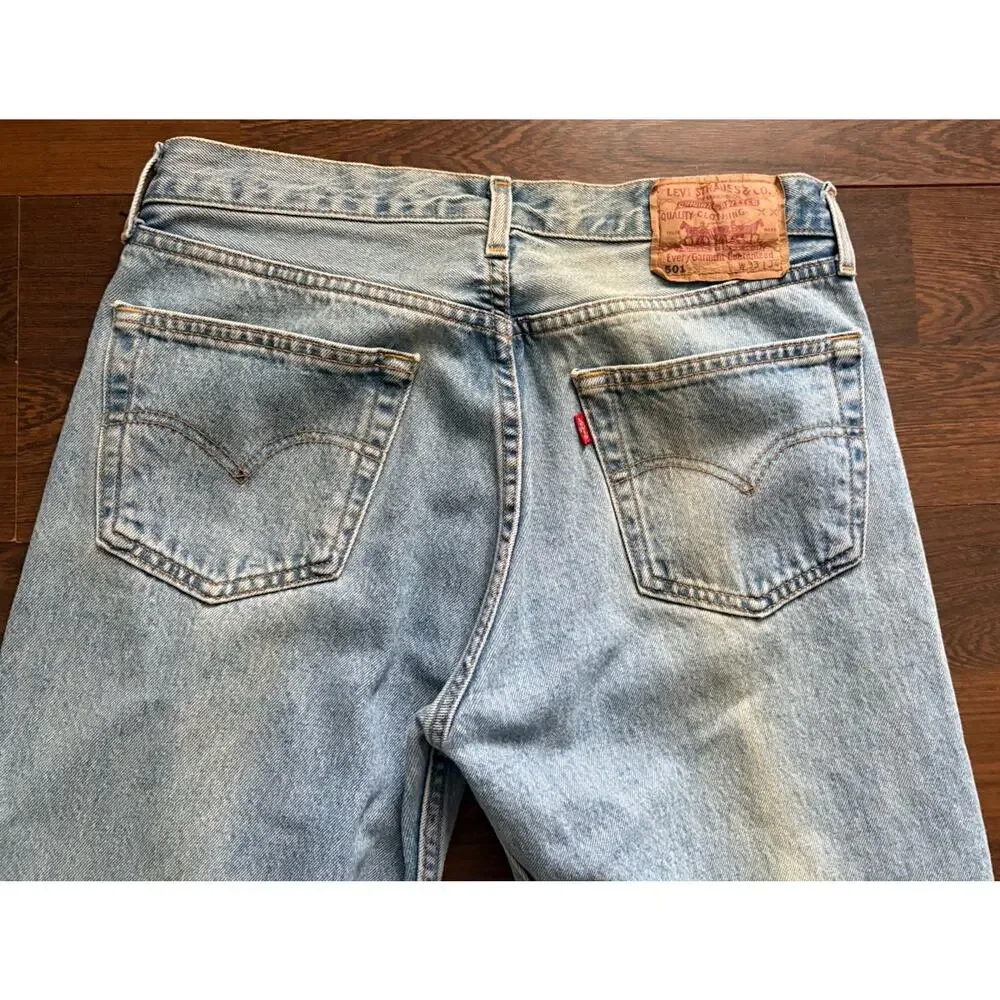 Vintage 1998 Levi's 501 Made in France Light Wash Jeans32x32